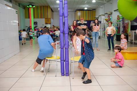 Smash the cake volta redonda barra mansa Fotografia Fotografo Festa Infantil 1 ano 1 aninho mamae papai ensaio aniversario  kifulia festa salao'