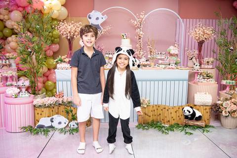 Smash the cake volta redonda barra mansa Fotografia Fotografo Festa Infantil 1 ano 1 aninho mamae papai ensaio aniversario  caramelada festa salao'