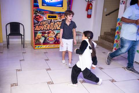 Smash the cake volta redonda barra mansa Fotografia Fotografo Festa Infantil 1 ano 1 aninho mamae papai ensaio aniversario  caramelada festa salao'