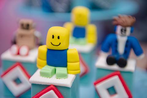 Smash the cake volta redonda barra mansa Fotografia Fotografo Festa Infantil 1 ano 1 aninho mamae papai ensaio aniversario  caramelada festa salao'