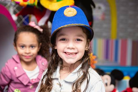 Smash the cake volta redonda barra mansa Fotografia Fotografo Festa Infantil 1 ano 1 aninho mamae papai ensaio aniversario  caramelada festa salao'