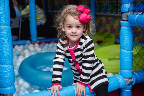 Smash the cake volta redonda barra mansa Fotografia Fotografo Festa Infantil 1 ano 1 aninho mamae papai ensaio aniversario  caramelada festa salao'