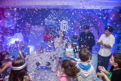 Smash the cake volta redonda barra mansa Fotografia Fotografo Festa Infantil 1 ano 1 aninho mamae papai ensaio aniversario  caramelada festa salao'