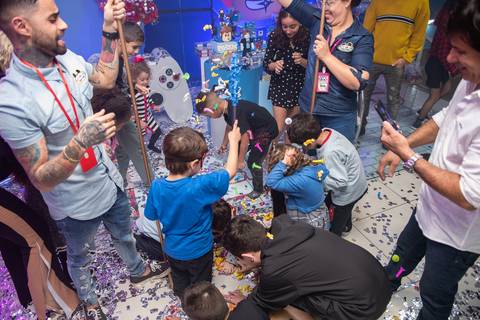 Smash the cake volta redonda barra mansa Fotografia Fotografo Festa Infantil 1 ano 1 aninho mamae papai ensaio aniversario  caramelada festa salao'