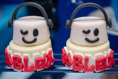 Smash the cake volta redonda barra mansa Fotografia Fotografo Festa Infantil 1 ano 1 aninho mamae papai ensaio aniversario  caramelada festa salao'