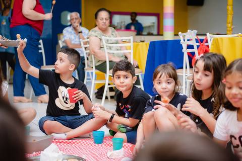 Smash the cake volta redonda barra mansa Fotografia Fotografo Festa Infantil 1 ano 1 aninho mamae papai ensaio aniversario  pik nik piknik festa salao'