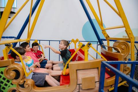 Smash the cake volta redonda barra mansa Fotografia Fotografo Festa Infantil 1 ano 1 aninho mamae papai ensaio aniversario  pik nik piknik festa salao'