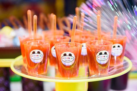 Smash the cake volta redonda barra mansa Fotografia Fotografo Festa Infantil 1 ano 1 aninho mamae papai ensaio aniversario  caramelada festa salao'