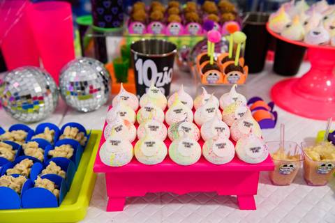 Smash the cake volta redonda barra mansa Fotografia Fotografo Festa Infantil 1 ano 1 aninho mamae papai ensaio aniversario  caramelada festa salao'