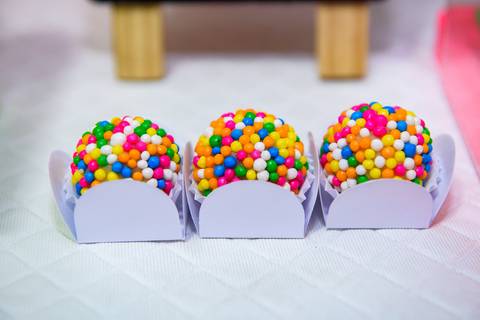 Smash the cake volta redonda barra mansa Fotografia Fotografo Festa Infantil 1 ano 1 aninho mamae papai ensaio aniversario  caramelada festa salao'