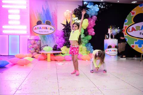 Smash the cake volta redonda barra mansa Fotografia Fotografo Festa Infantil 1 ano 1 aninho mamae papai ensaio aniversario  caramelada festa salao'