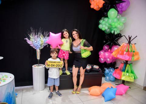 Smash the cake volta redonda barra mansa Fotografia Fotografo Festa Infantil 1 ano 1 aninho mamae papai ensaio aniversario  caramelada festa salao'