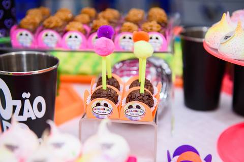 Smash the cake volta redonda barra mansa Fotografia Fotografo Festa Infantil 1 ano 1 aninho mamae papai ensaio aniversario  caramelada festa salao'