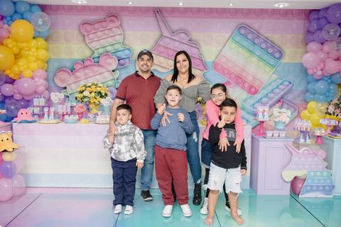 Smash the cake volta redonda barra mansa Fotografia Fotografo Festa Infantil 1 ano 1 aninho mamae papai ensaio aniversario  caramelada festa salao'