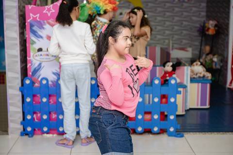 Smash the cake volta redonda barra mansa Fotografia Fotografo Festa Infantil 1 ano 1 aninho mamae papai ensaio aniversario  caramelada festa salao'