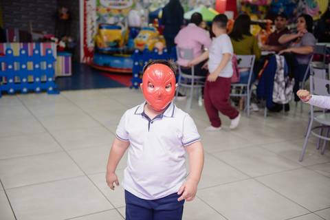 Smash the cake volta redonda barra mansa Fotografia Fotografo Festa Infantil 1 ano 1 aninho mamae papai ensaio aniversario  caramelada festa salao'