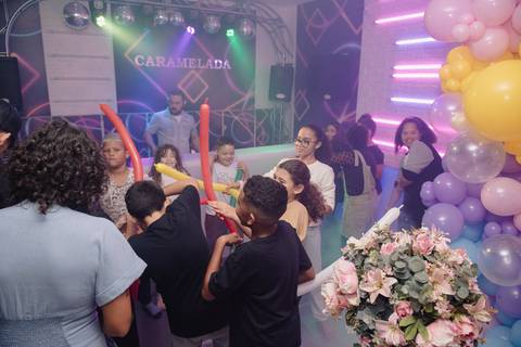 Smash the cake volta redonda barra mansa Fotografia Fotografo Festa Infantil 1 ano 1 aninho mamae papai ensaio aniversario  caramelada festa salao'