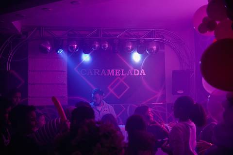 Smash the cake volta redonda barra mansa Fotografia Fotografo Festa Infantil 1 ano 1 aninho mamae papai ensaio aniversario  caramelada festa salao'