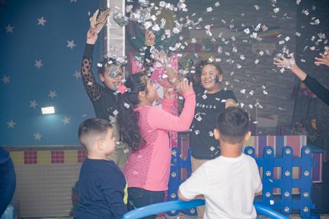 Smash the cake volta redonda barra mansa Fotografia Fotografo Festa Infantil 1 ano 1 aninho mamae papai ensaio aniversario  caramelada festa salao'