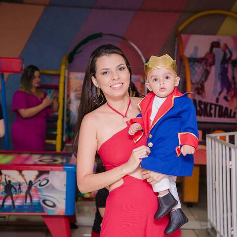 Smash the cake volta redonda barra mansa Fotografia Fotografo Festa Infantil 1 ano 1 aninho mamae papai ensaio aniversario  tictac festa salao'