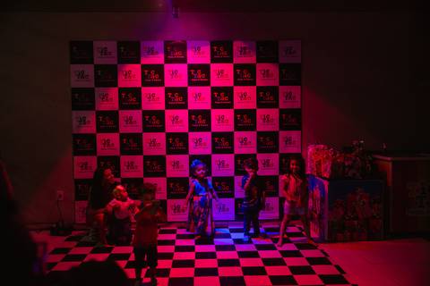 Smash the cake volta redonda barra mansa Fotografia Fotografo Festa Infantil 1 ano 1 aninho mamae papai ensaio aniversario  tictac festa salao'