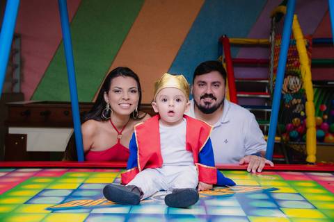 Smash the cake volta redonda barra mansa Fotografia Fotografo Festa Infantil 1 ano 1 aninho mamae papai ensaio aniversario  tictac festa salao'