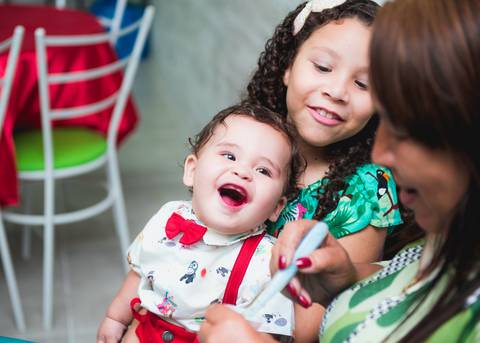 Smash the cake volta redonda barra mansa Fotografia Fotografo Festa Infantil 1 ano 1 aninho mamae papai ensaio aniversario  SW Espaço de Festas e Eventos  festa salao'