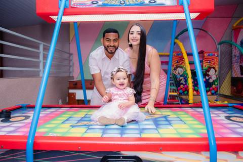 Smash the cake volta redonda barra mansa Fotografia Fotografo Festa Infantil 1 ano 1 aninho mamae papai ensaio aniversario  tictac festa salao'