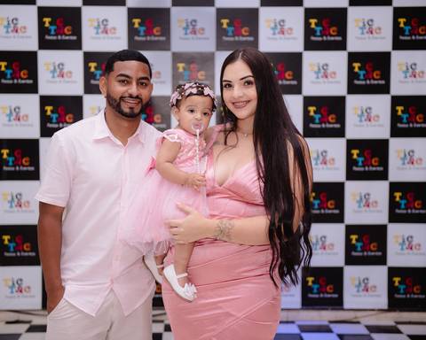 Smash the cake volta redonda barra mansa Fotografia Fotografo Festa Infantil 1 ano 1 aninho mamae papai ensaio aniversario  tictac festa salao'