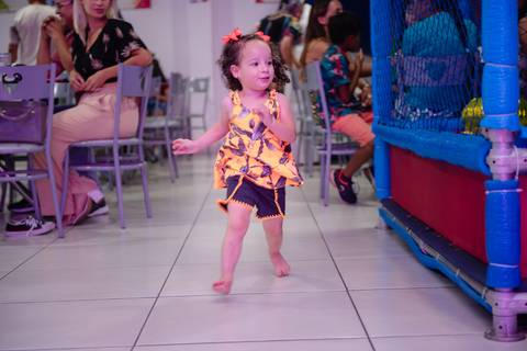 Smash the cake volta redonda barra mansa Fotografia Fotografo Festa Infantil 1 ano 1 aninho mamae papai ensaio aniversario  caramelada festa salao'