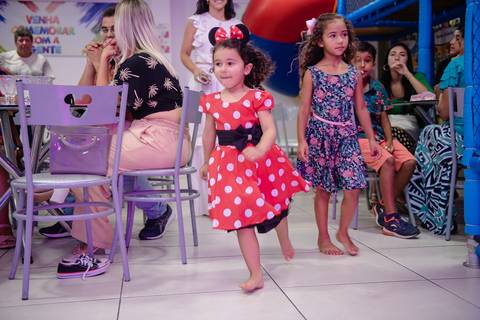 Smash the cake volta redonda barra mansa Fotografia Fotografo Festa Infantil 1 ano 1 aninho mamae papai ensaio aniversario  caramelada festa salao'