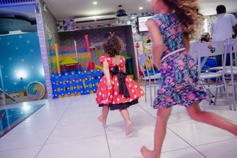 Smash the cake volta redonda barra mansa Fotografia Fotografo Festa Infantil 1 ano 1 aninho mamae papai ensaio aniversario  caramelada festa salao'