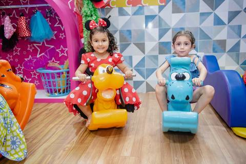 Smash the cake volta redonda barra mansa Fotografia Fotografo Festa Infantil 1 ano 1 aninho mamae papai ensaio aniversario  caramelada festa salao'