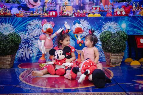 Smash the cake volta redonda barra mansa Fotografia Fotografo Festa Infantil 1 ano 1 aninho mamae papai ensaio aniversario  caramelada festa salao'