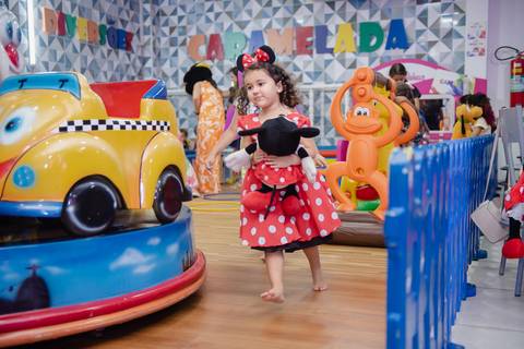 Smash the cake volta redonda barra mansa Fotografia Fotografo Festa Infantil 1 ano 1 aninho mamae papai ensaio aniversario  caramelada festa salao'