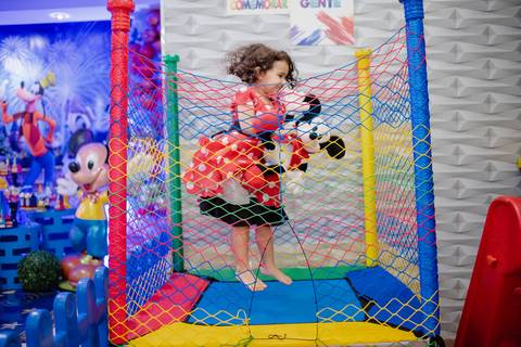 Smash the cake volta redonda barra mansa Fotografia Fotografo Festa Infantil 1 ano 1 aninho mamae papai ensaio aniversario  caramelada festa salao'