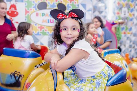 Smash the cake volta redonda barra mansa Fotografia Fotografo Festa Infantil 1 ano 1 aninho mamae papai ensaio aniversario  caramelada festa salao'