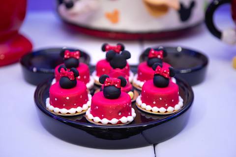 Smash the cake volta redonda barra mansa Fotografia Fotografo Festa Infantil 1 ano 1 aninho mamae papai ensaio aniversario  caramelada festa salao'