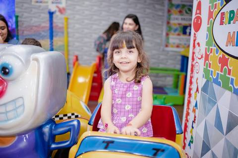 Smash the cake volta redonda barra mansa Fotografia Fotografo Festa Infantil 1 ano 1 aninho mamae papai ensaio aniversario  caramelada festa salao'
