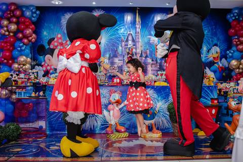 Smash the cake volta redonda barra mansa Fotografia Fotografo Festa Infantil 1 ano 1 aninho mamae papai ensaio aniversario  caramelada festa salao'