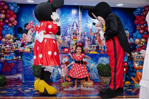 Smash the cake volta redonda barra mansa Fotografia Fotografo Festa Infantil 1 ano 1 aninho mamae papai ensaio aniversario  caramelada festa salao'