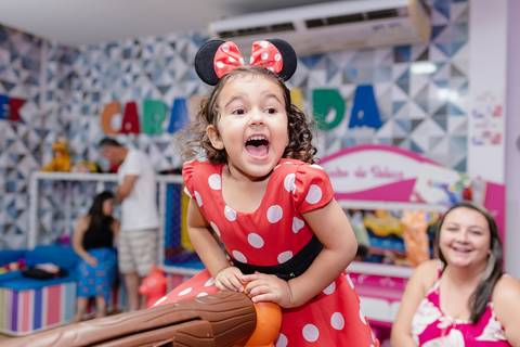 Smash the cake volta redonda barra mansa Fotografia Fotografo Festa Infantil 1 ano 1 aninho mamae papai ensaio aniversario  caramelada festa salao'