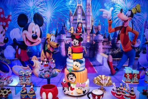 Smash the cake volta redonda barra mansa Fotografia Fotografo Festa Infantil 1 ano 1 aninho mamae papai ensaio aniversario  caramelada festa salao'