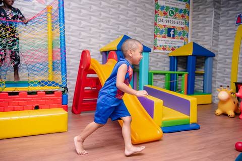 Smash the cake volta redonda barra mansa Fotografia Fotografo Festa Infantil 1 ano 1 aninho mamae papai ensaio aniversario  caramelada festa salao'