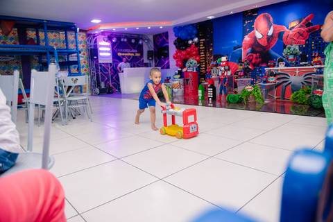 Smash the cake volta redonda barra mansa Fotografia Fotografo Festa Infantil 1 ano 1 aninho mamae papai ensaio aniversario  caramelada festa salao'