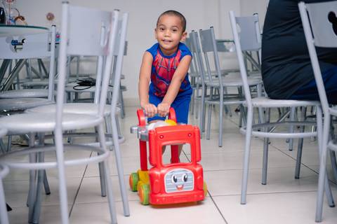 Smash the cake volta redonda barra mansa Fotografia Fotografo Festa Infantil 1 ano 1 aninho mamae papai ensaio aniversario  caramelada festa salao'