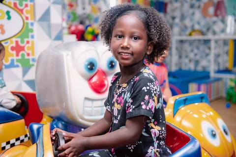 Smash the cake volta redonda barra mansa Fotografia Fotografo Festa Infantil 1 ano 1 aninho mamae papai ensaio aniversario  caramelada festa salao'