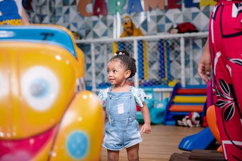 Smash the cake volta redonda barra mansa Fotografia Fotografo Festa Infantil 1 ano 1 aninho mamae papai ensaio aniversario  caramelada festa salao'