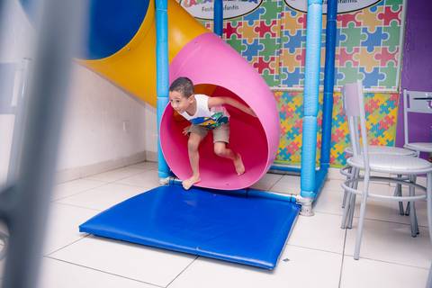 Smash the cake volta redonda barra mansa Fotografia Fotografo Festa Infantil 1 ano 1 aninho mamae papai ensaio aniversario  caramelada festa salao'