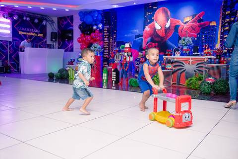 Smash the cake volta redonda barra mansa Fotografia Fotografo Festa Infantil 1 ano 1 aninho mamae papai ensaio aniversario  caramelada festa salao'